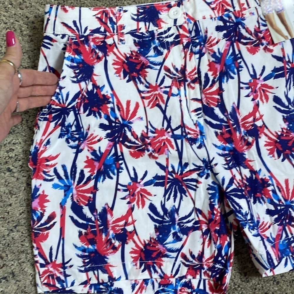 Caribbean Joe & Co Palm Tree Print Shorts Lightweight Cotton Spandex Sz 12 NWT - Picture 2 of 7